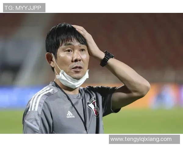 日本长发足球女星展现优雅与力量的完美结合