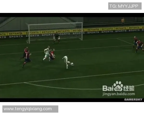 足球明星射门绝技揭秘:从经典到创新的精彩瞬间与技术解析