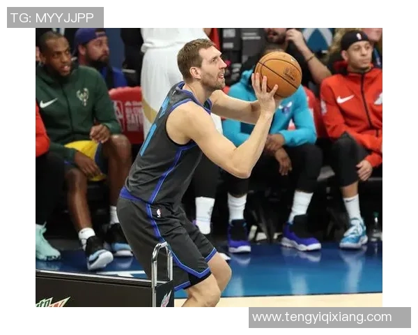 明星篮球照展现运动魅力与时尚风采的完美结合